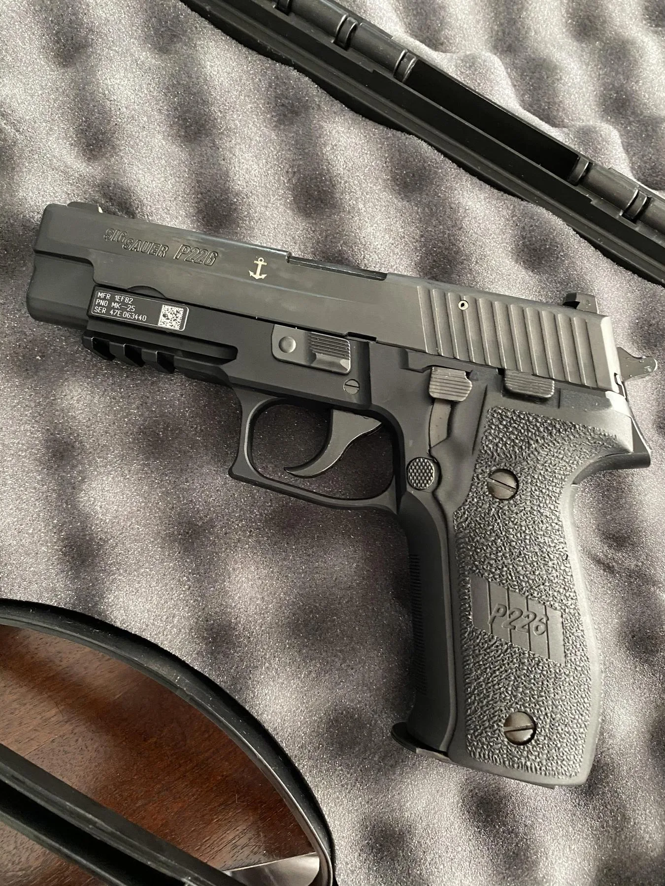 SIG SAUER P226 MK25 9MM PISTOL - Image 2